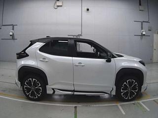 
Yaris Cross full									