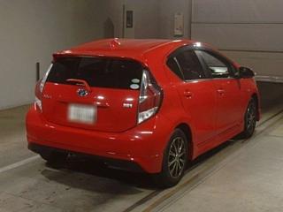 
Toyota Aqua Hybrid full									