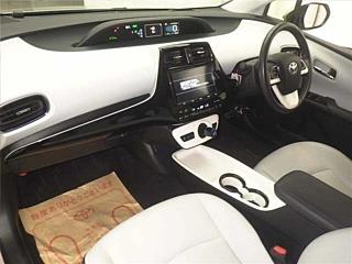 
TOYOTA PRIUS HYBRID full									