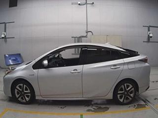 
TOYOTA PRIUS HYBRID full									
