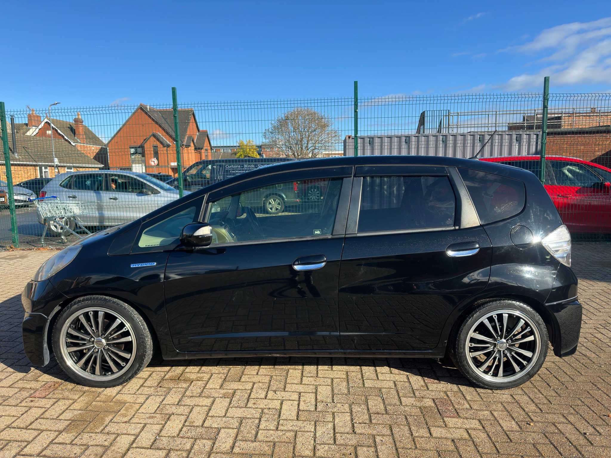 
HONDA FIT HYBRID full									