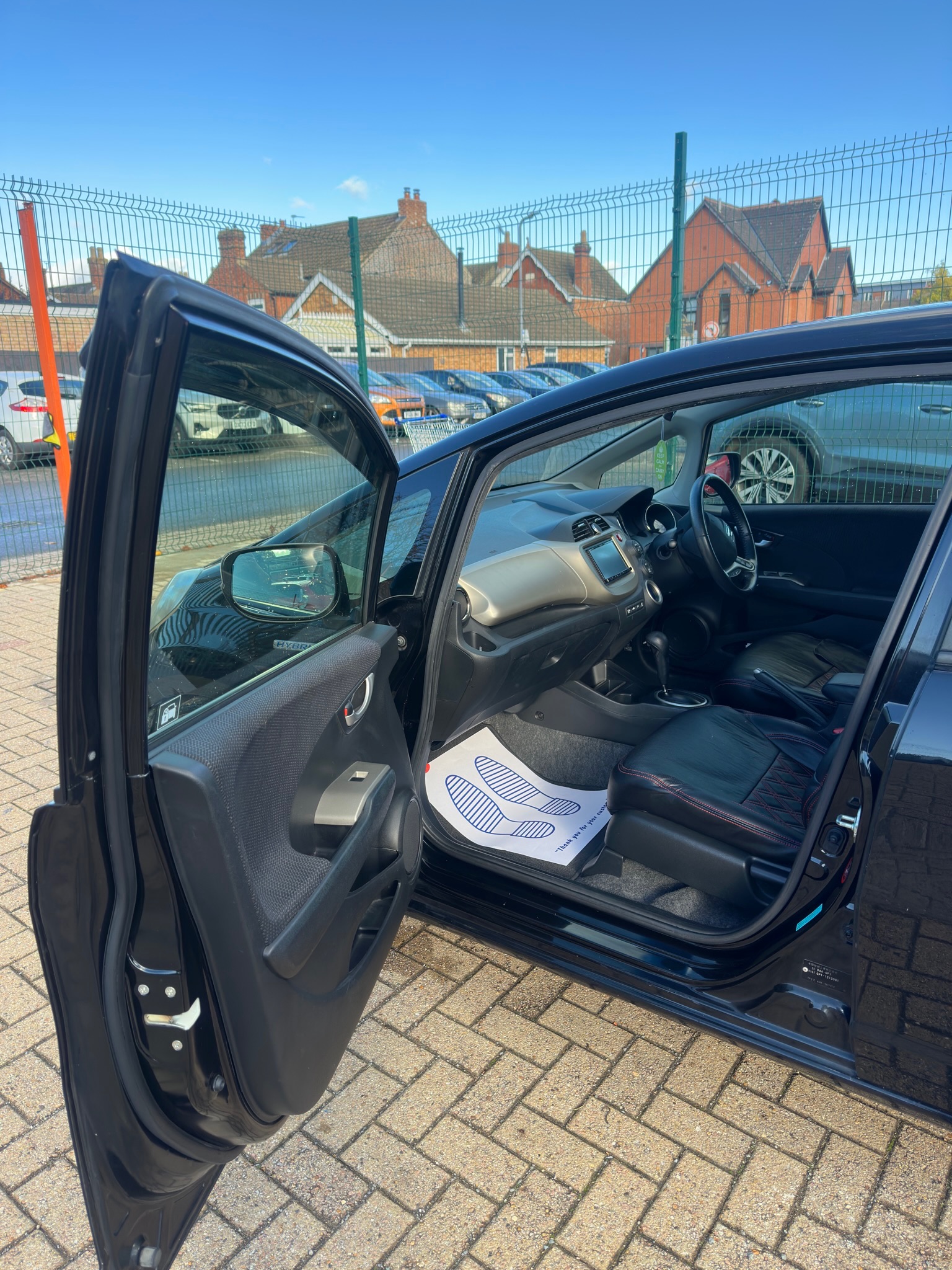 
HONDA FIT HYBRID full									