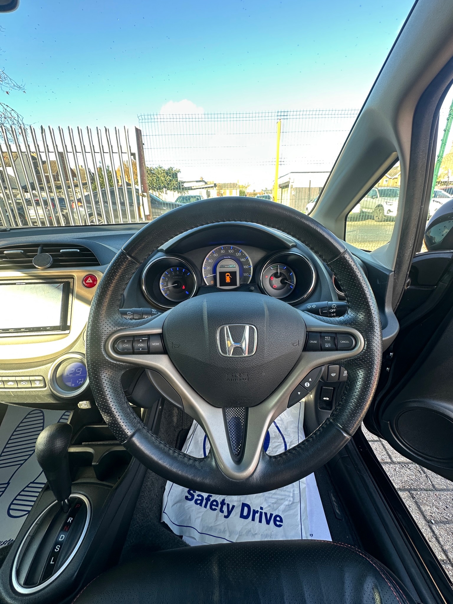 
HONDA FIT HYBRID full									
