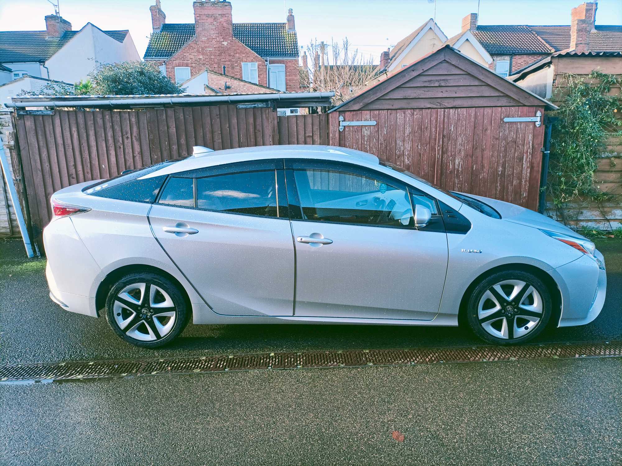 
Prius 2016 S Touring Package full									