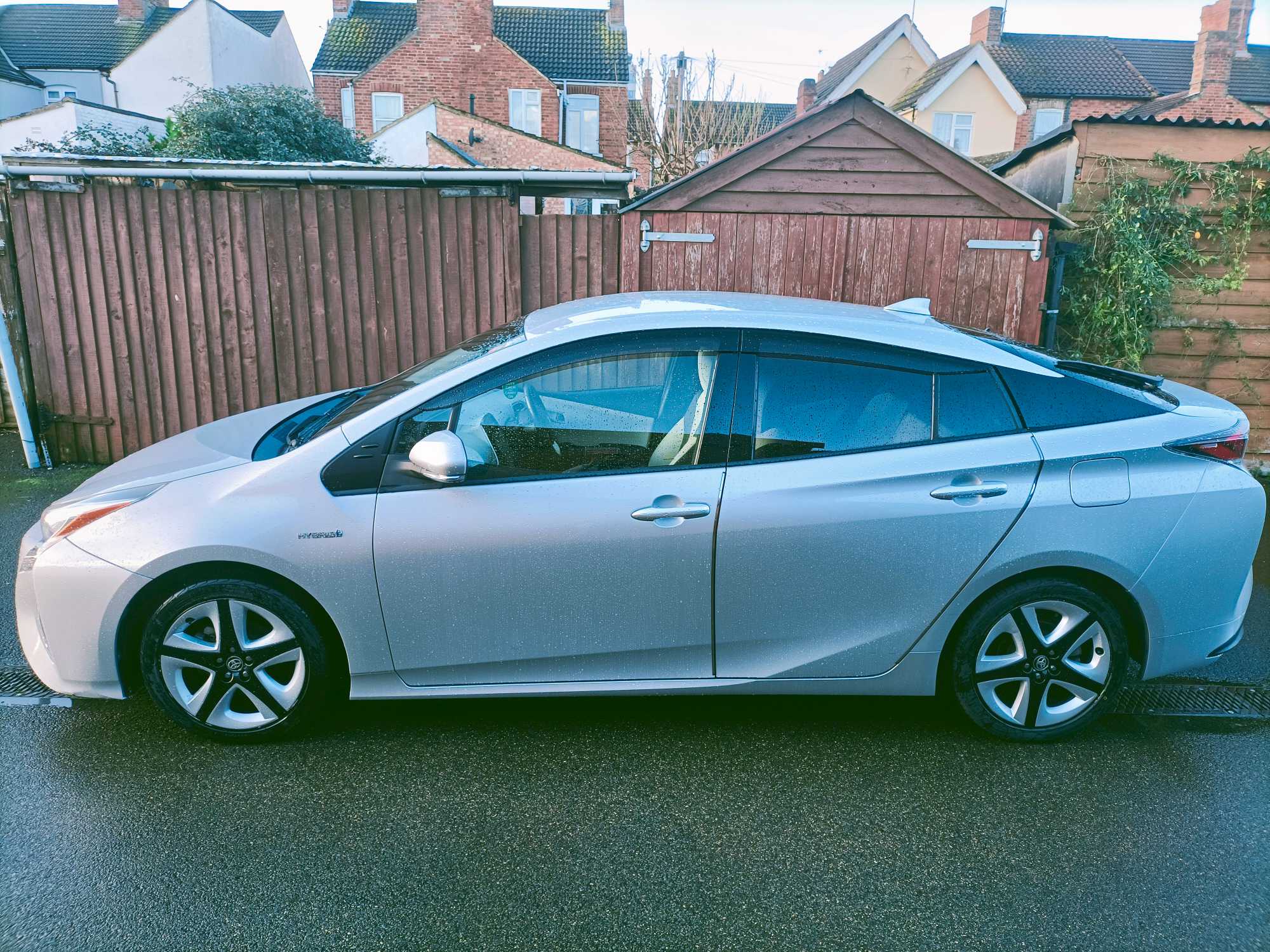 
Prius 2016 S Touring Package full									