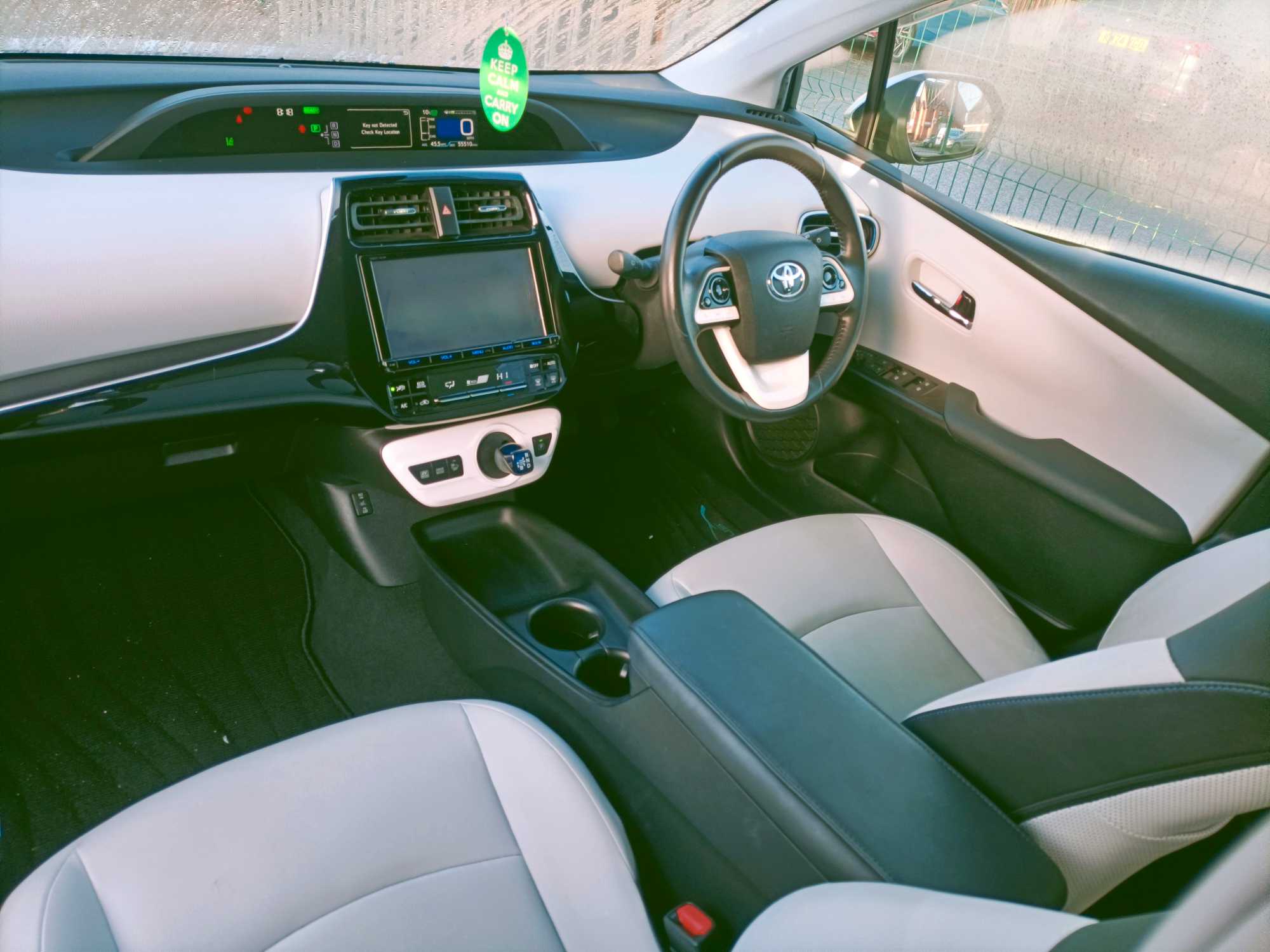 
Prius 2016 S Touring Package full									