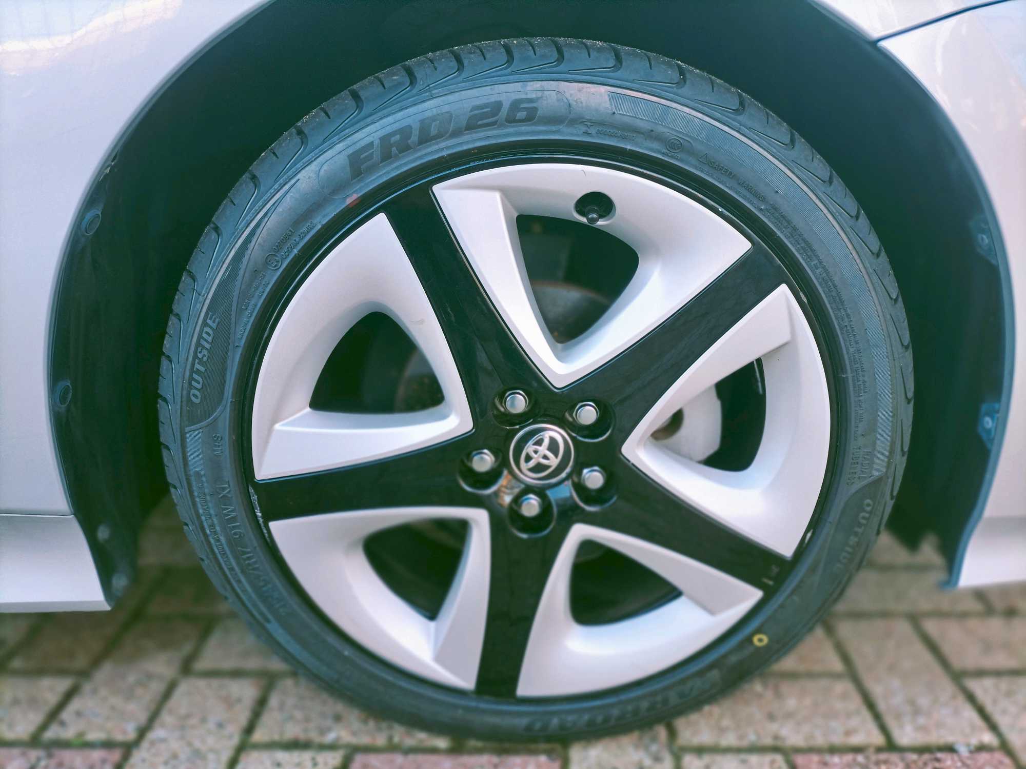 
Prius 2016 S Touring Package full									