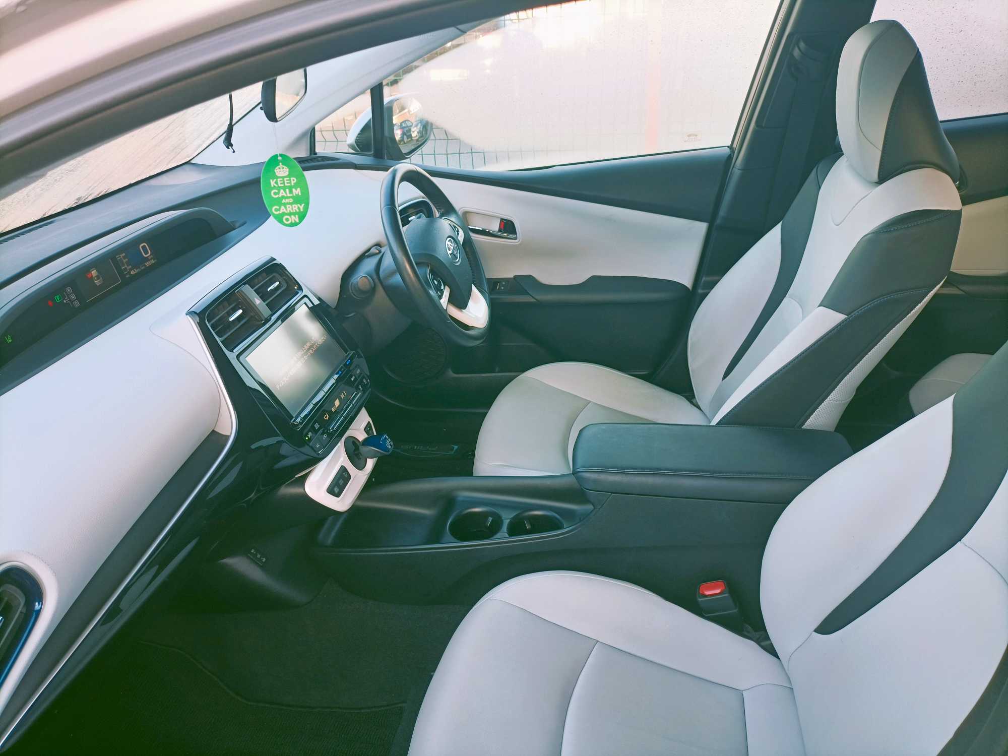 
Prius 2016 S Touring Package full									