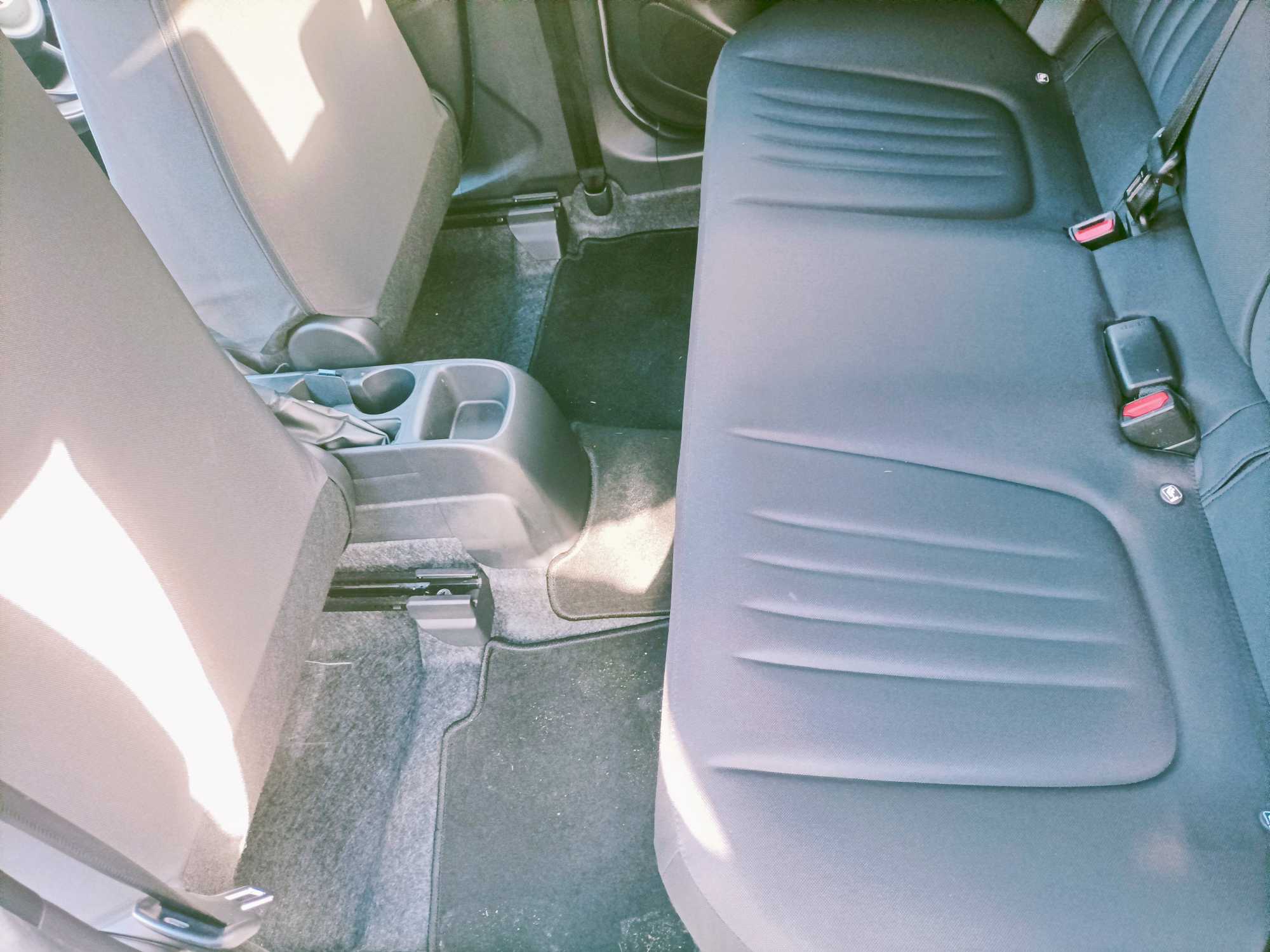 
Toyota Yaris 2020 full									