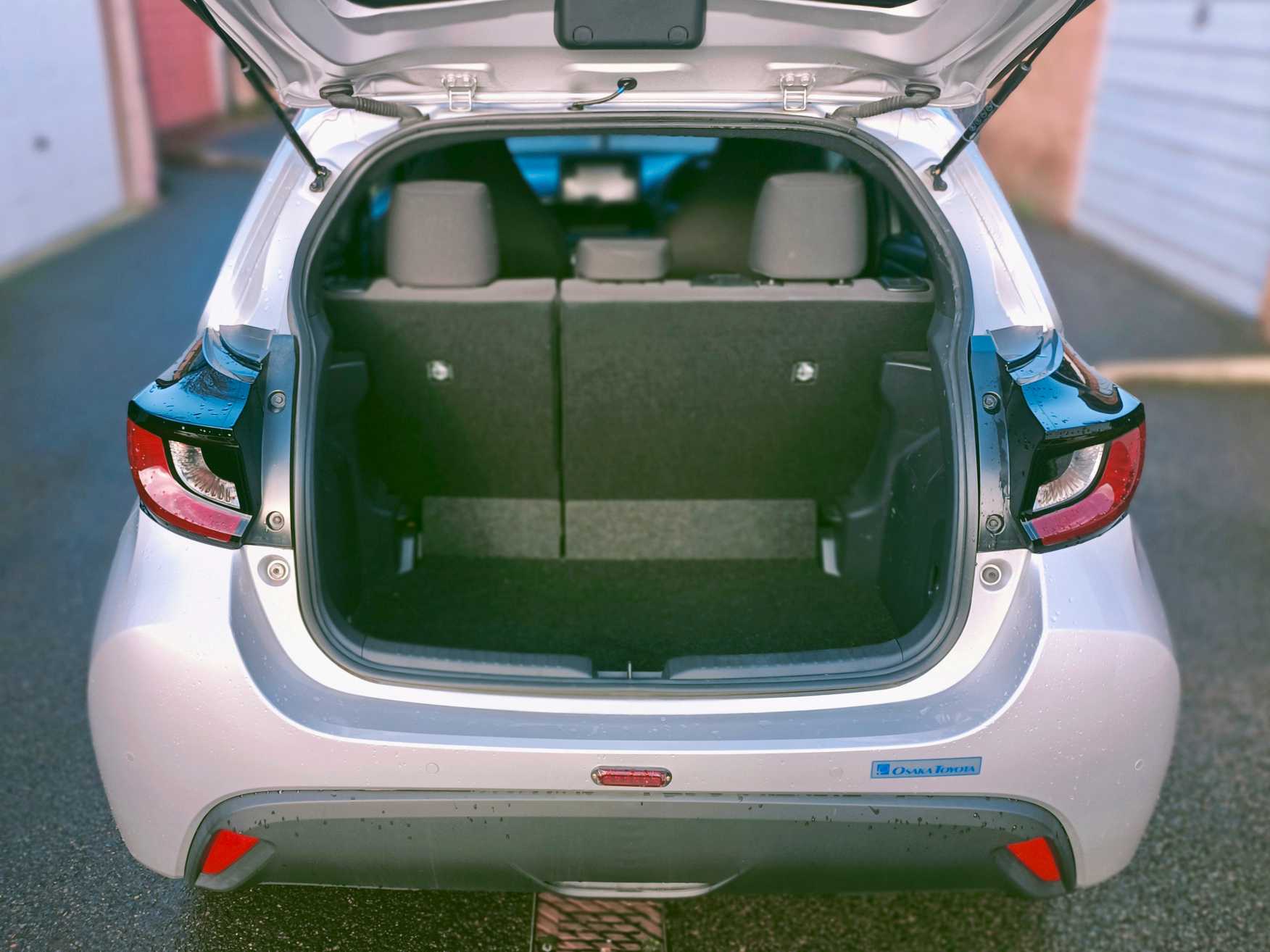 
Toyota Yaris 2020 full									