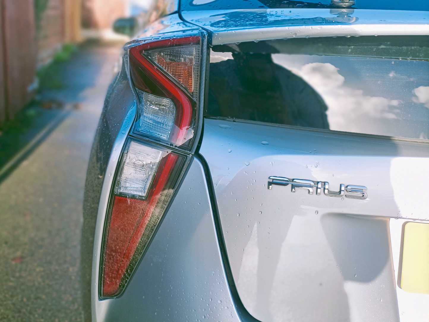 
Prius 2016 Business Edition full									