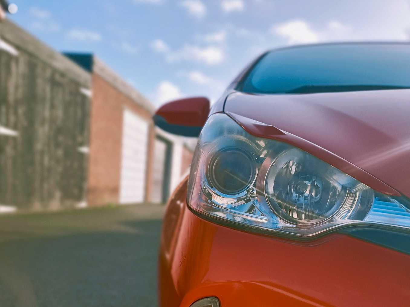 
TOYOTA AQUA HYBRID full									