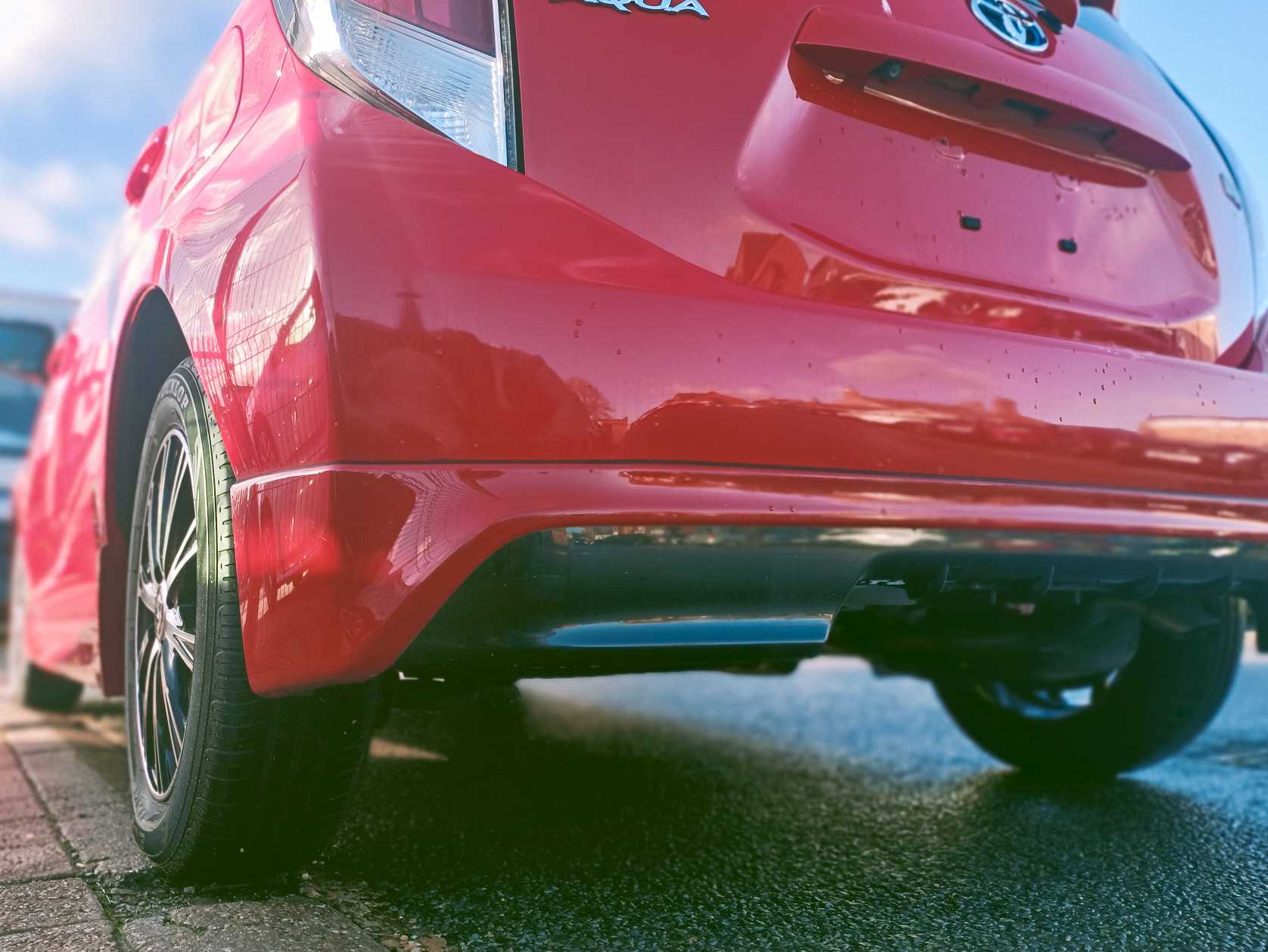 
Toyota Aqua Hybrid full									