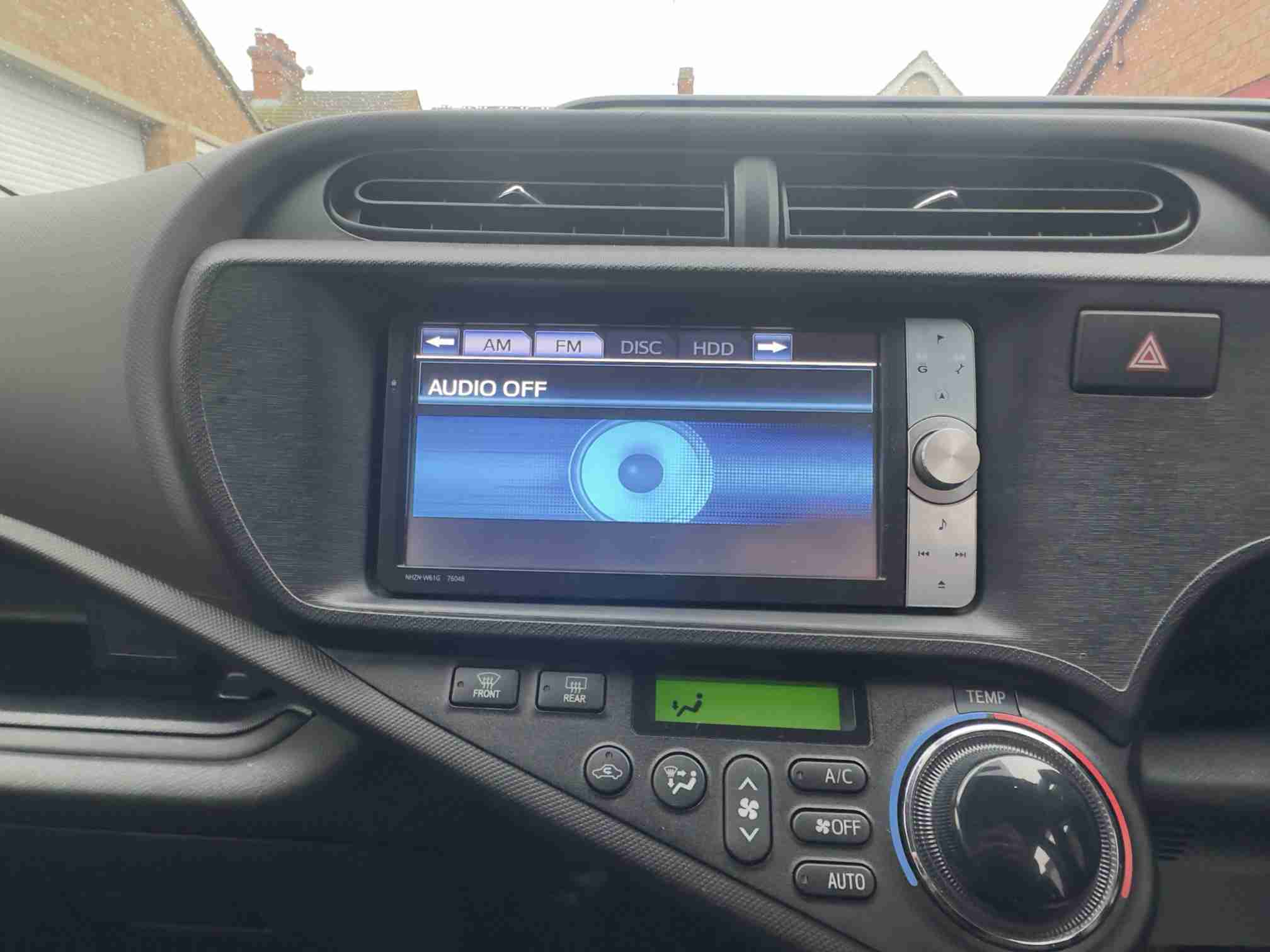 
Toyota Aqua Hybrid full									