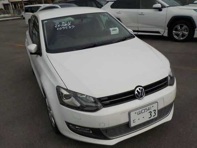 
Volkswagen Polo 2011 With Fog full									
