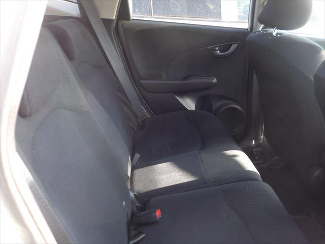 
Honda Fit White 2011 full									