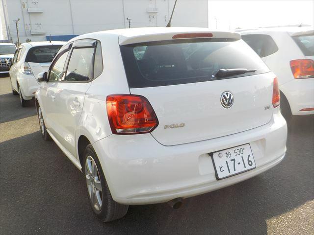 
Volkswagen Polo 2011 full									