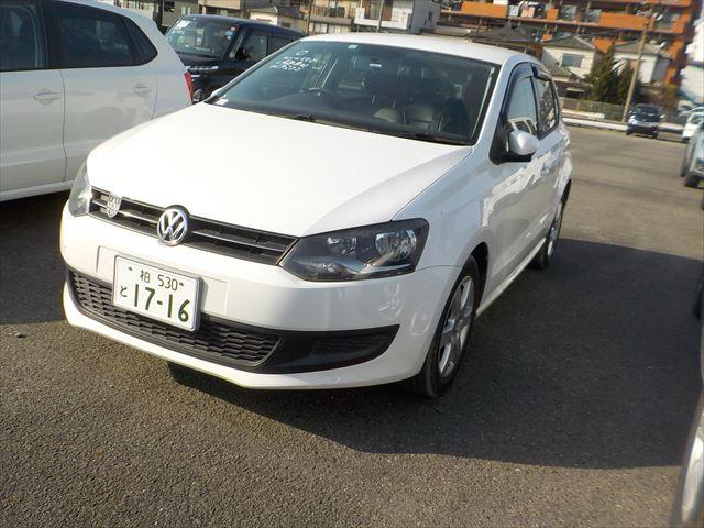 
Volkswagen Polo 2011 full									