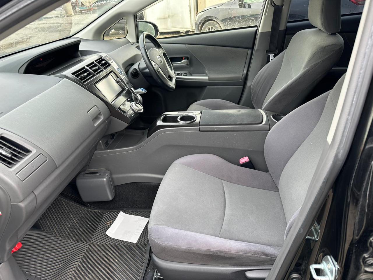 
Toyota Prius Plus 2013 full									