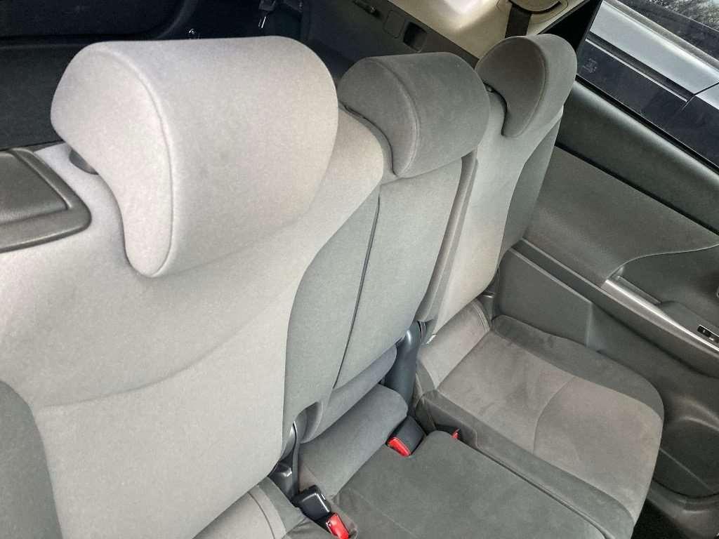 
Toyota Prius Plus 2013 full									