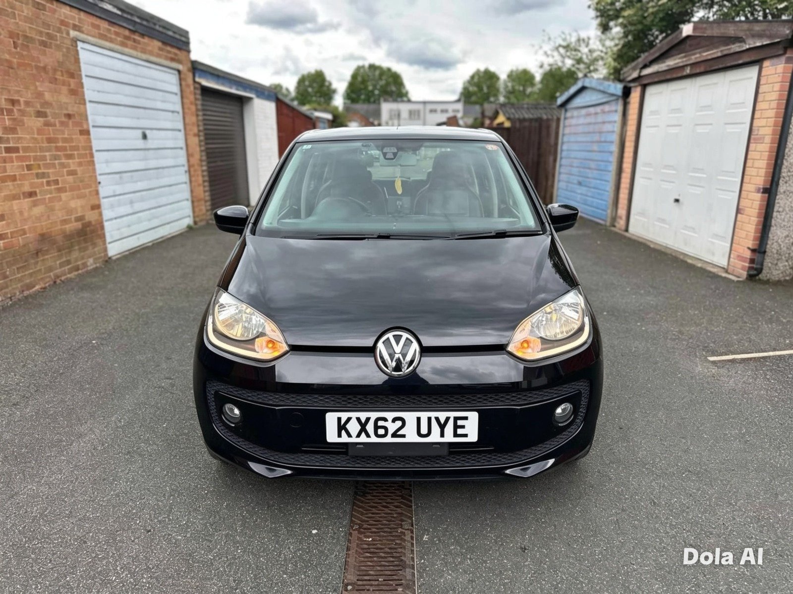 
Volkswagen Up full									