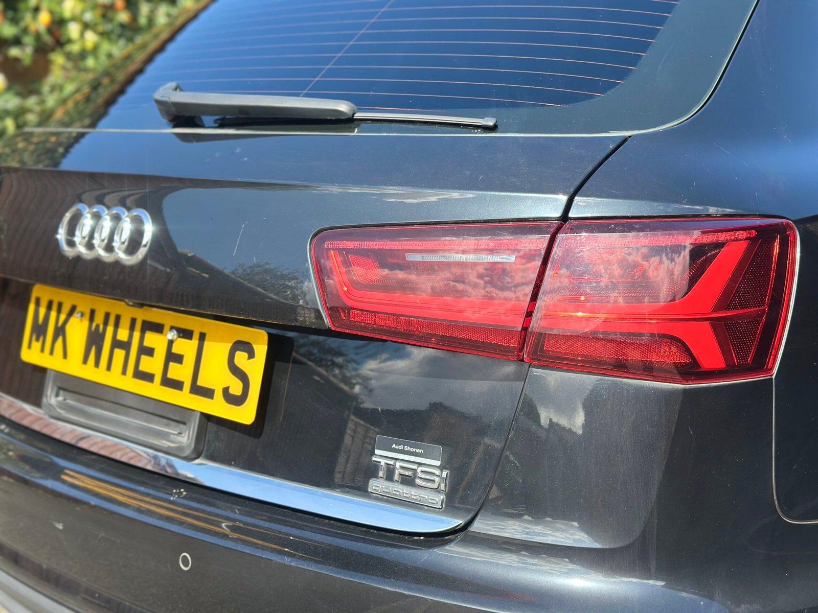 
Audi A6 Avante 2015 black full									