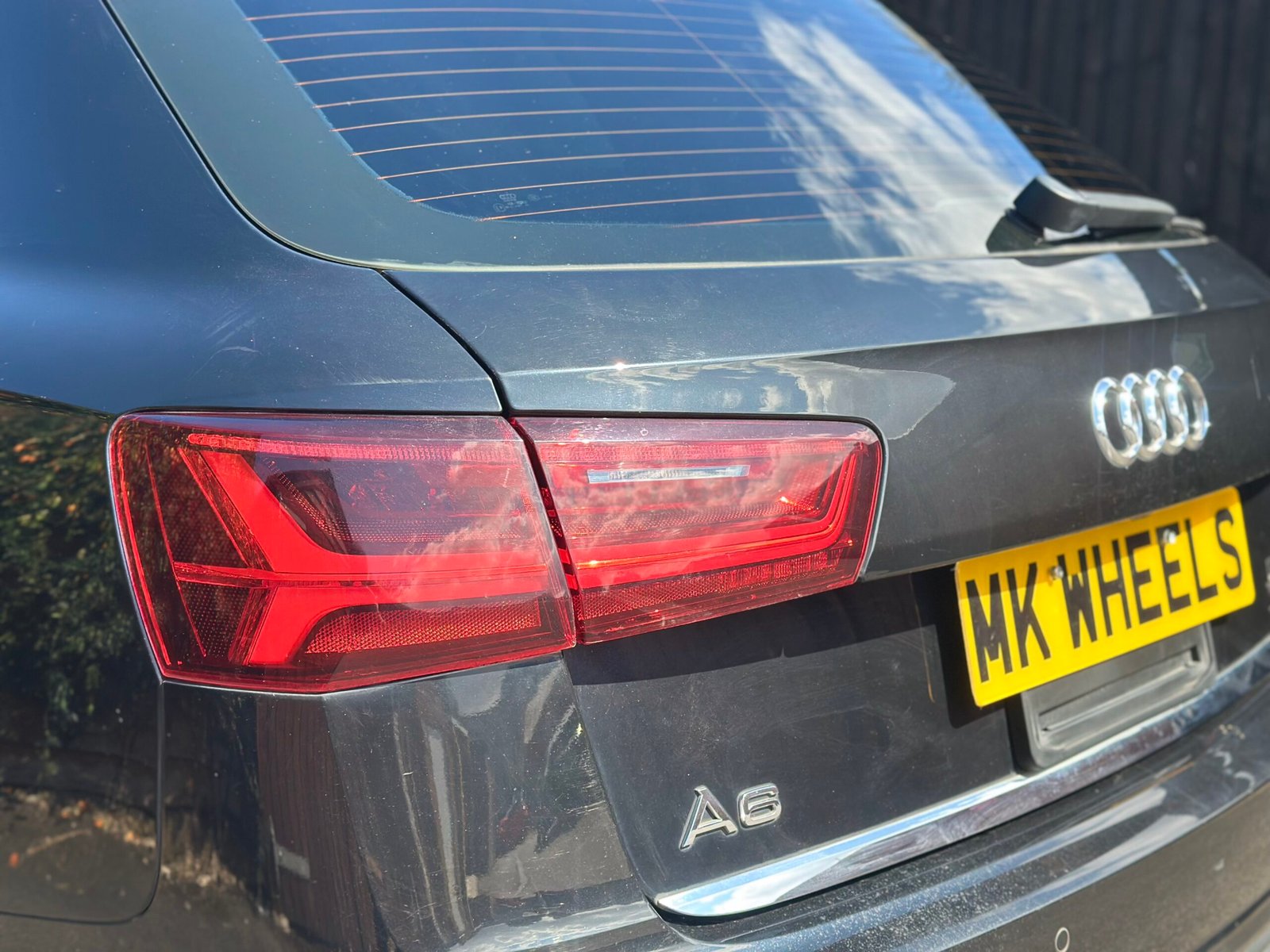 
Audi A6 Avante 2015 black full									