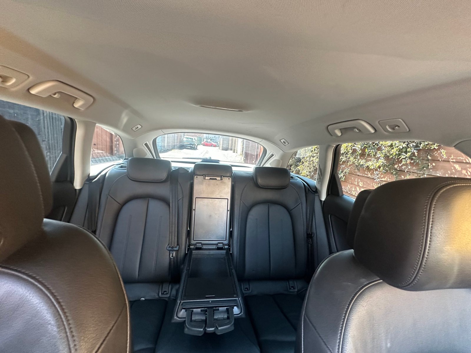 
Audi A6 Avante 2015 black full									