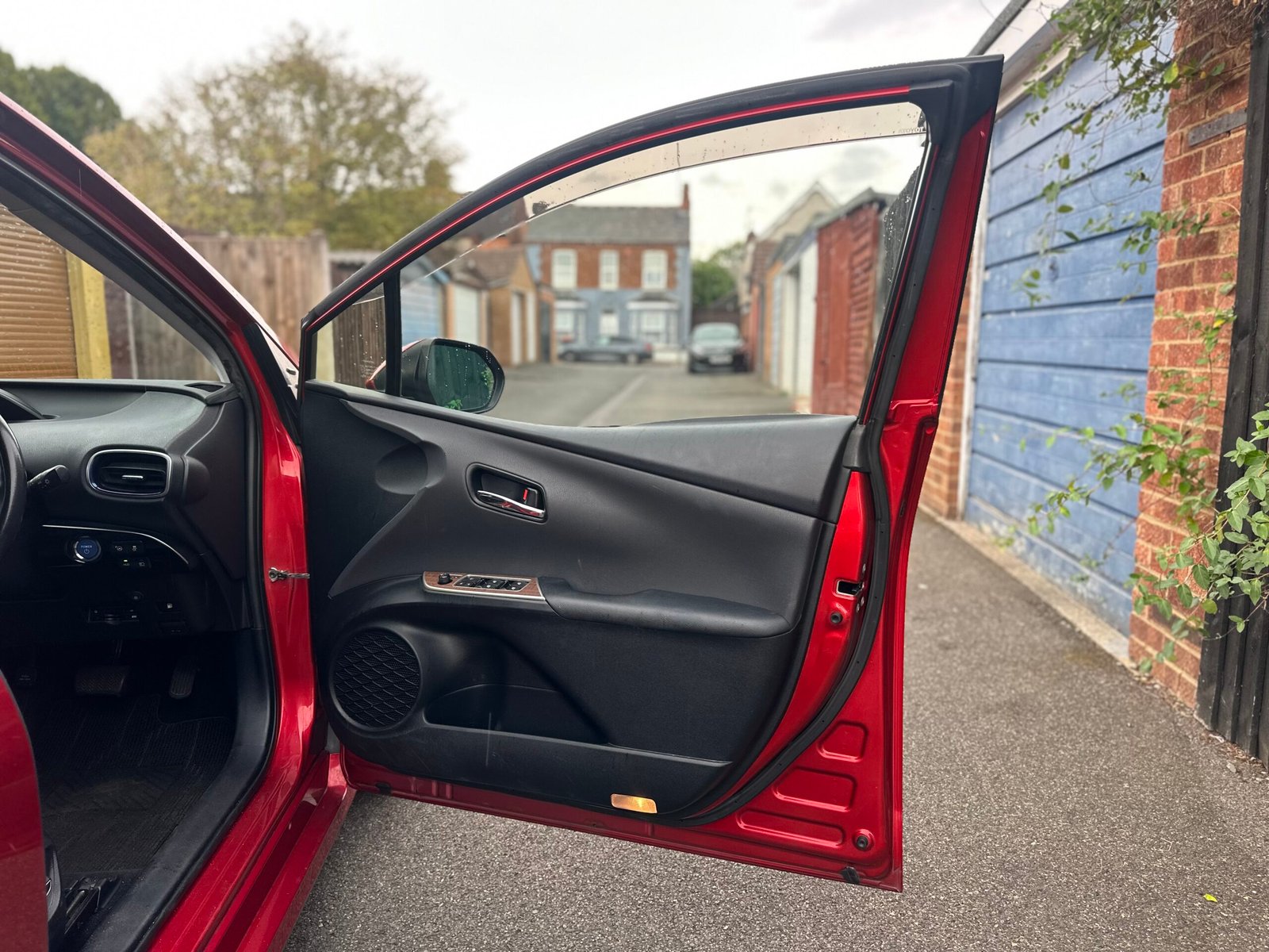 
Prius S Touring Package 2016 Red full									