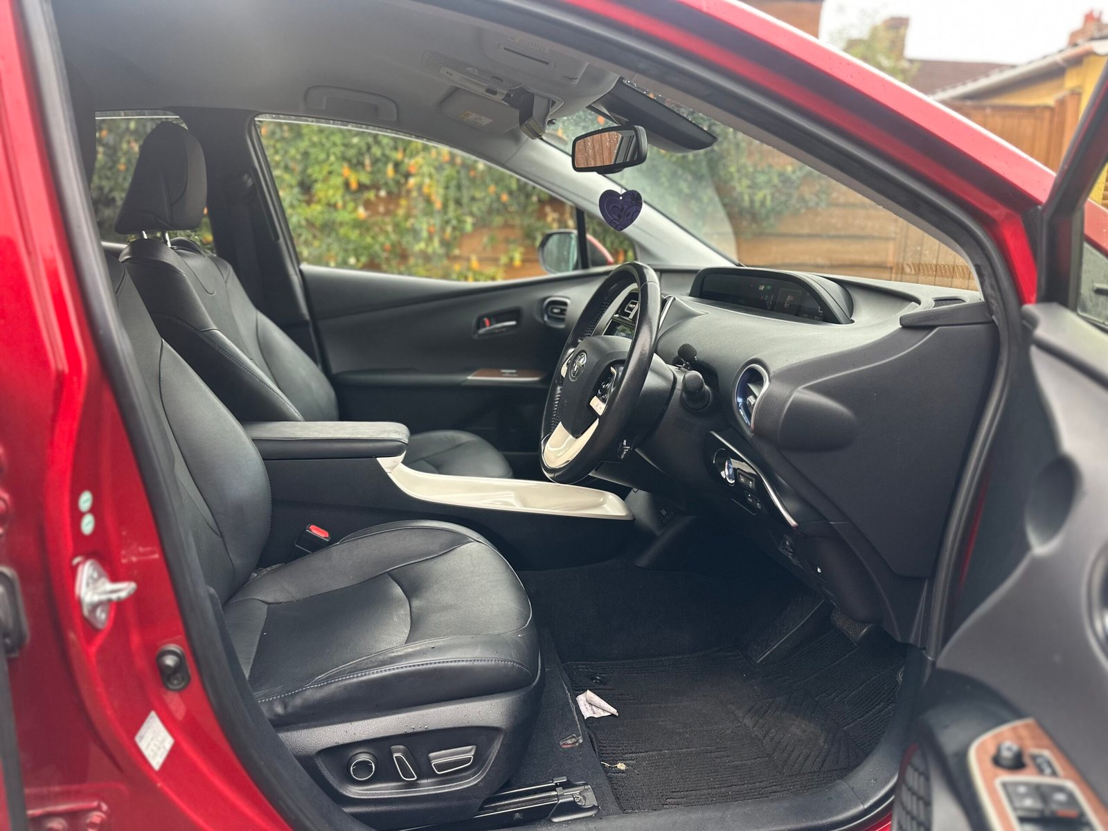 
Prius S Touring Package 2016 Red full									
