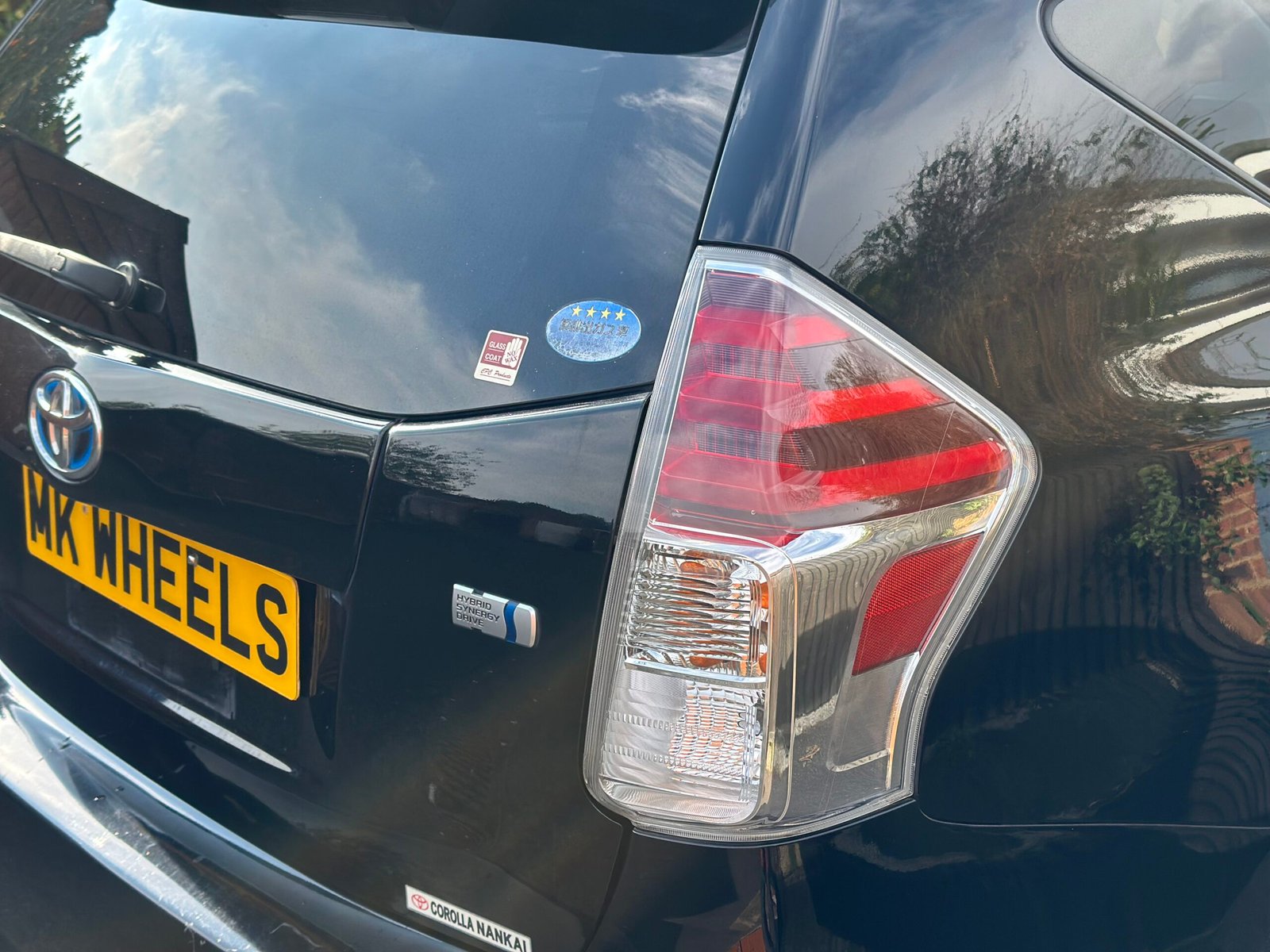 
Toyota Prius Plus 2015 full									