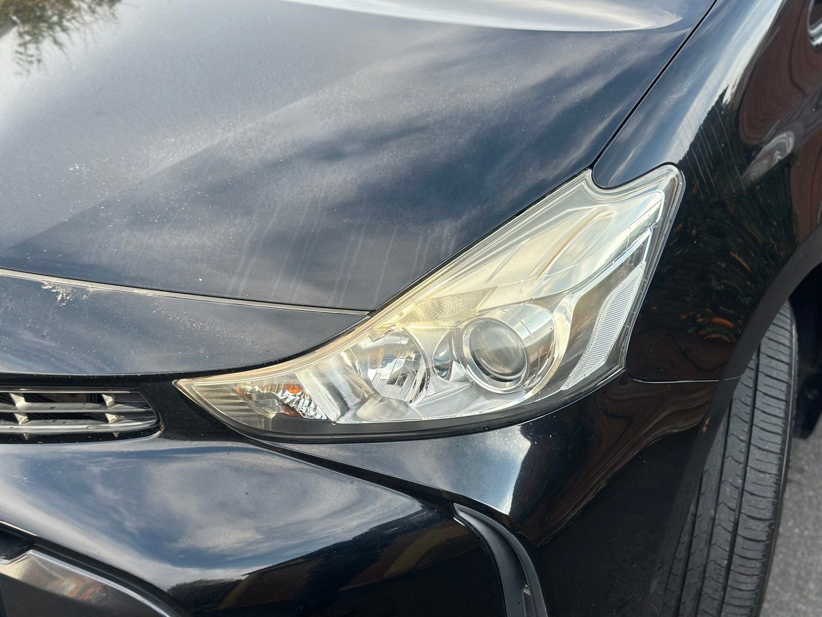 
Toyota Prius Plus 2015 full									