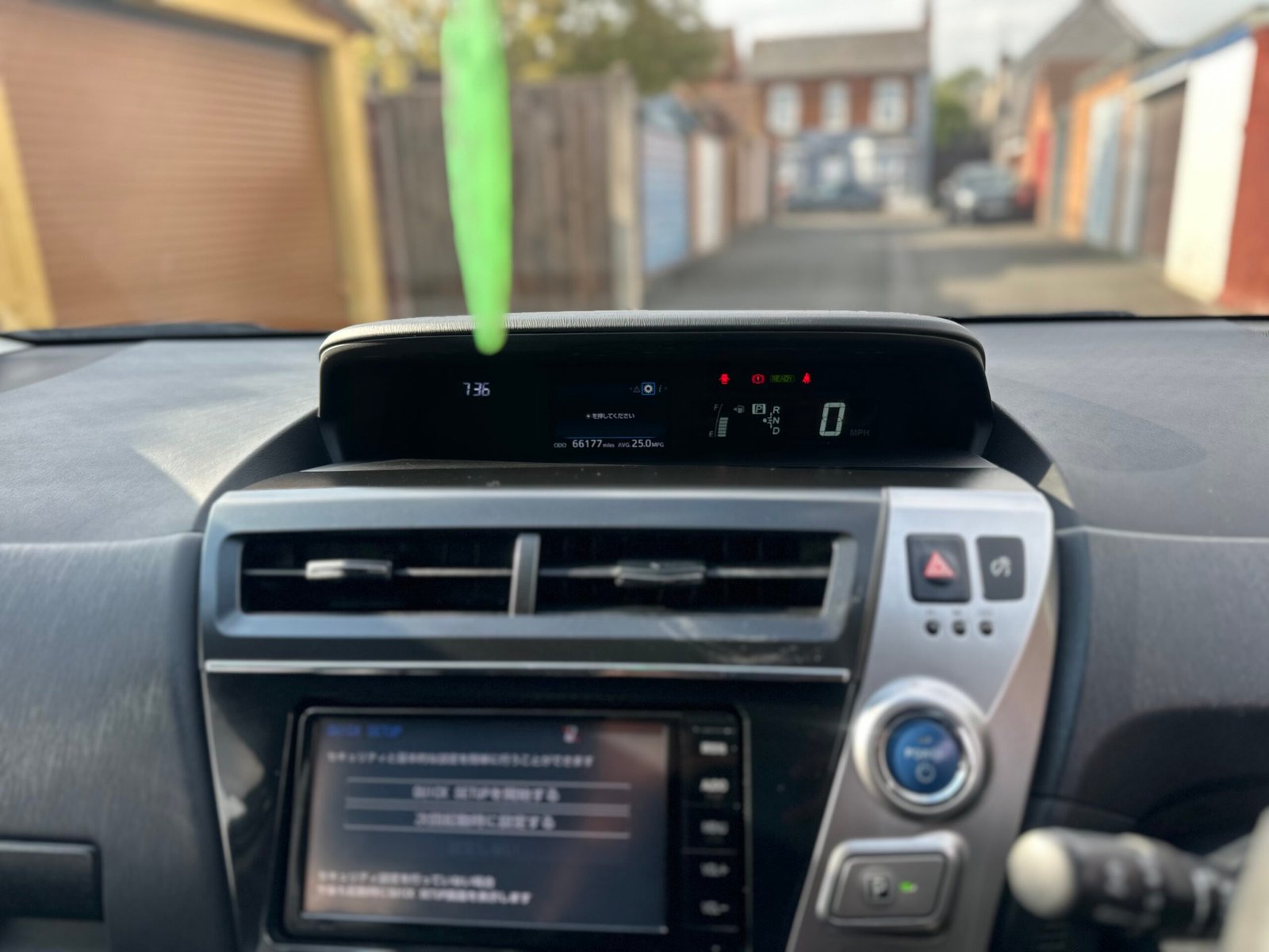 
Toyota Prius Plus 2015 full									