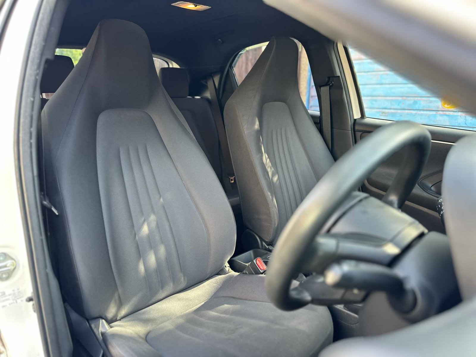 
Toyota Yaris 2020 Pearl White full									