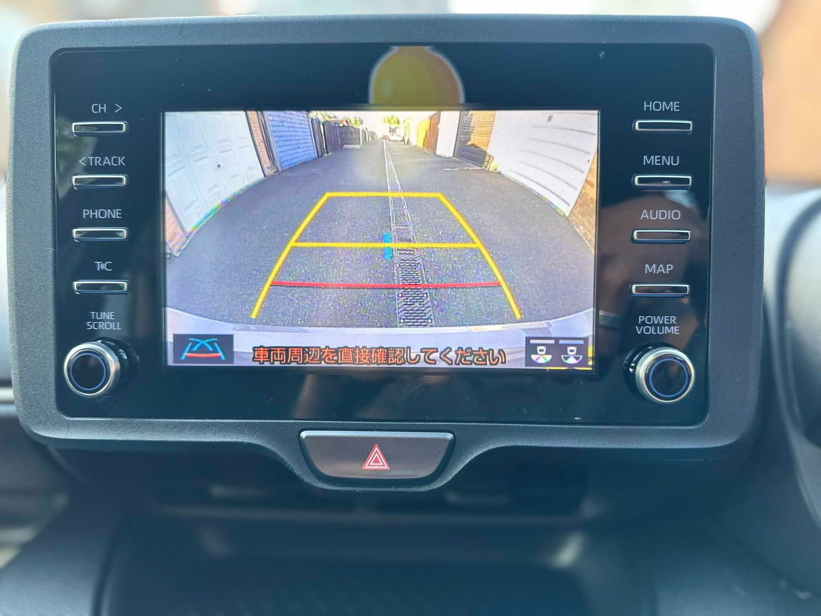 
Toyota Yaris 2021 Grey full									