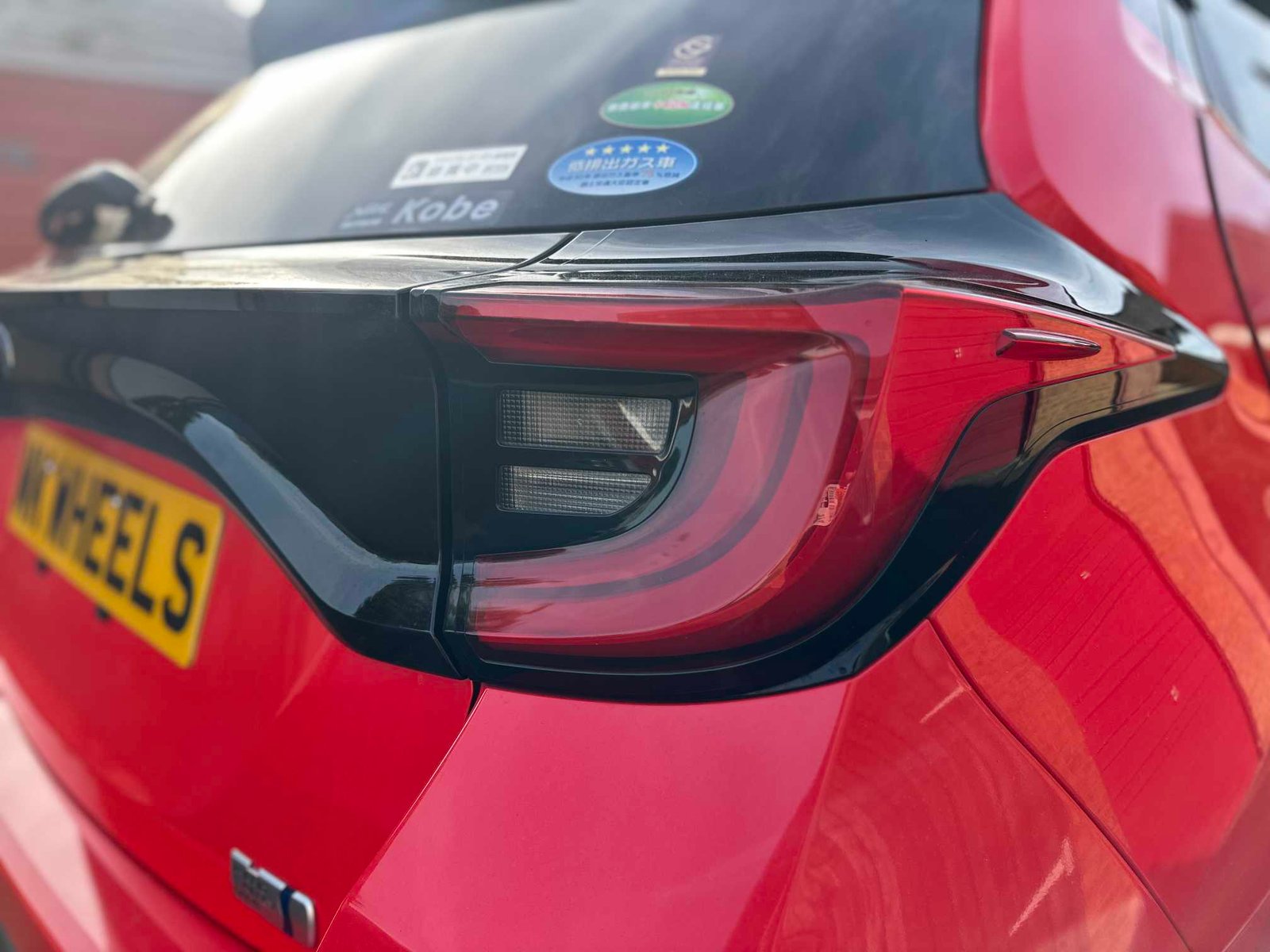 
Toyota Yaris 2020 Red full									