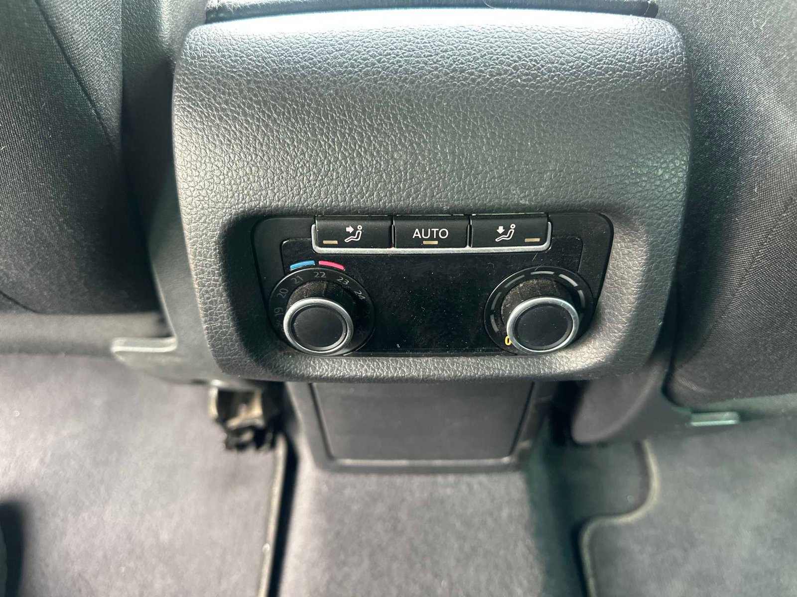 
Volkswagen Sharan 2013 Black full									
