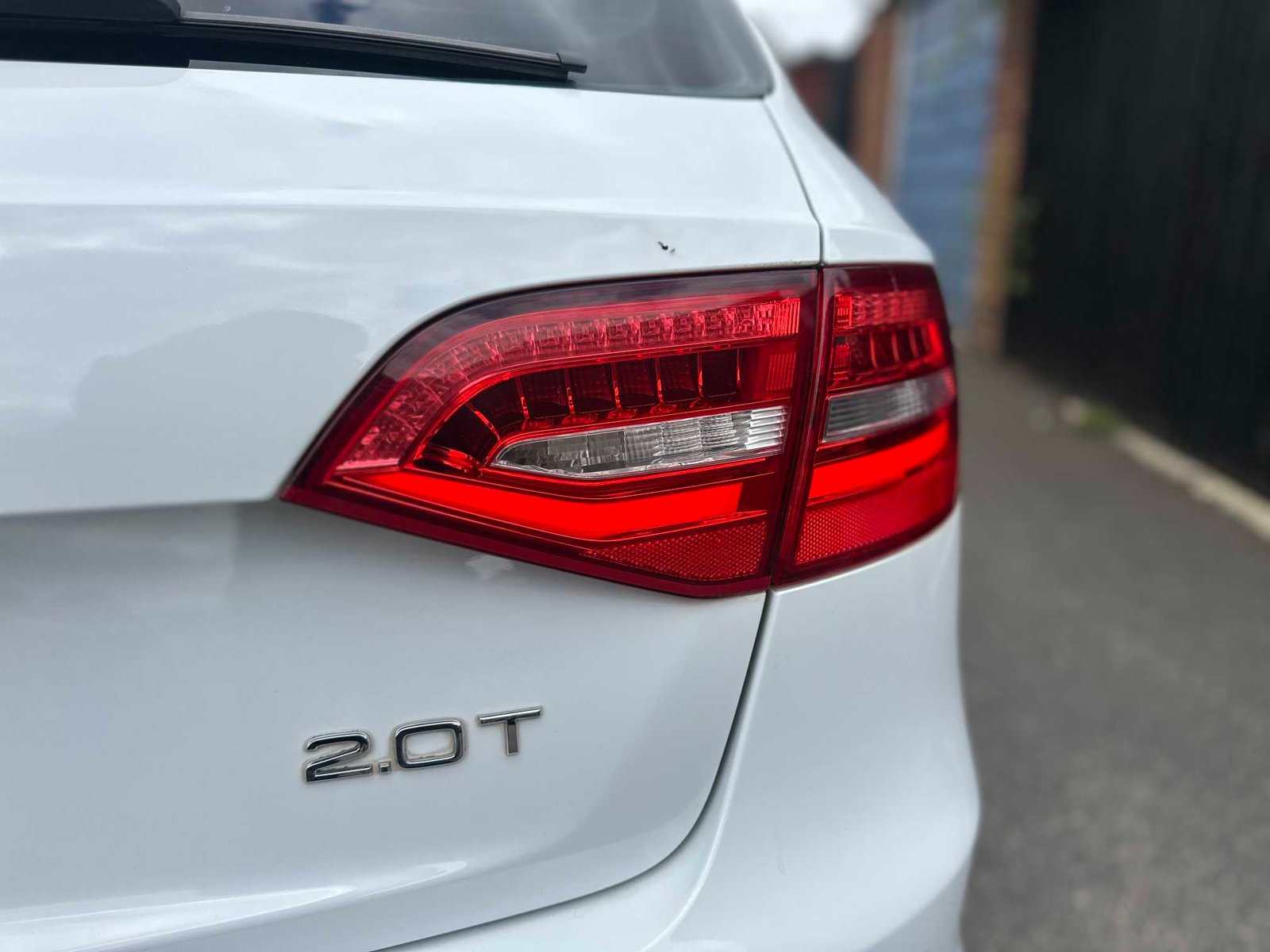 
Audi A4 Avante 2013 White full									