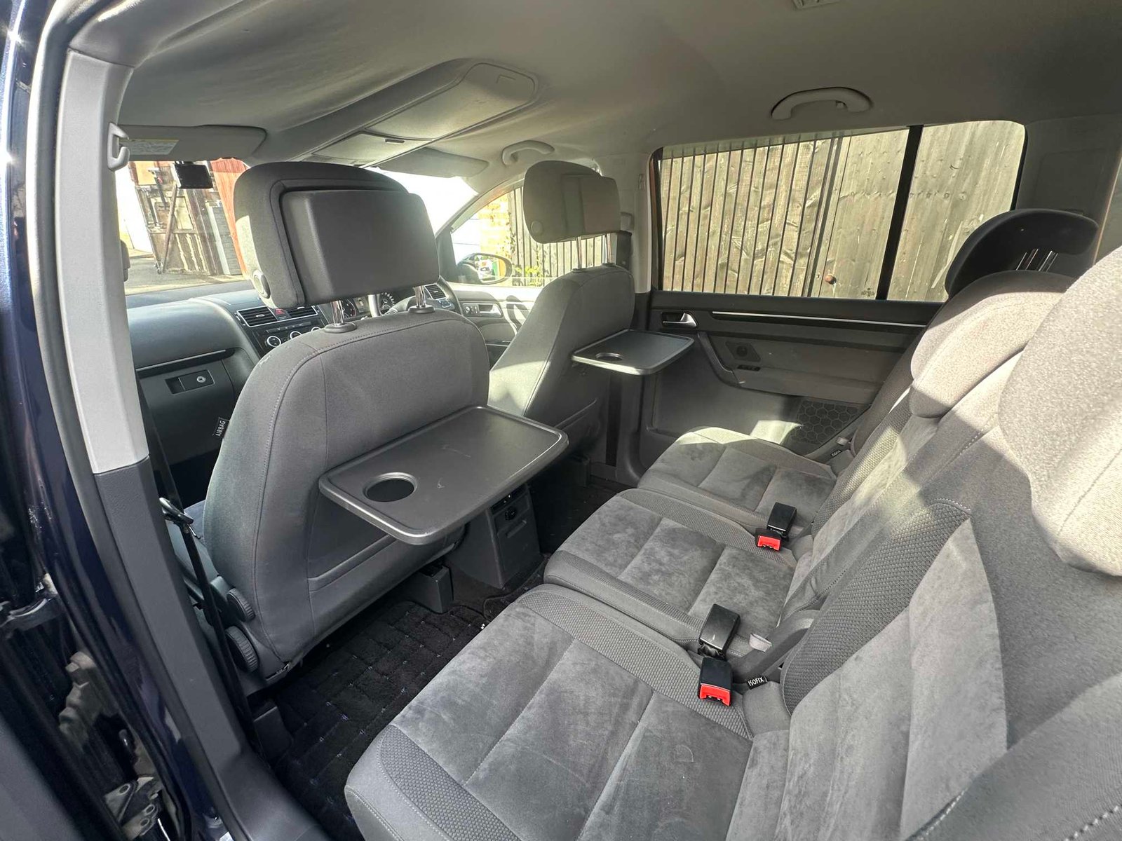 
Volkswagen Touran 2013 Blue full									