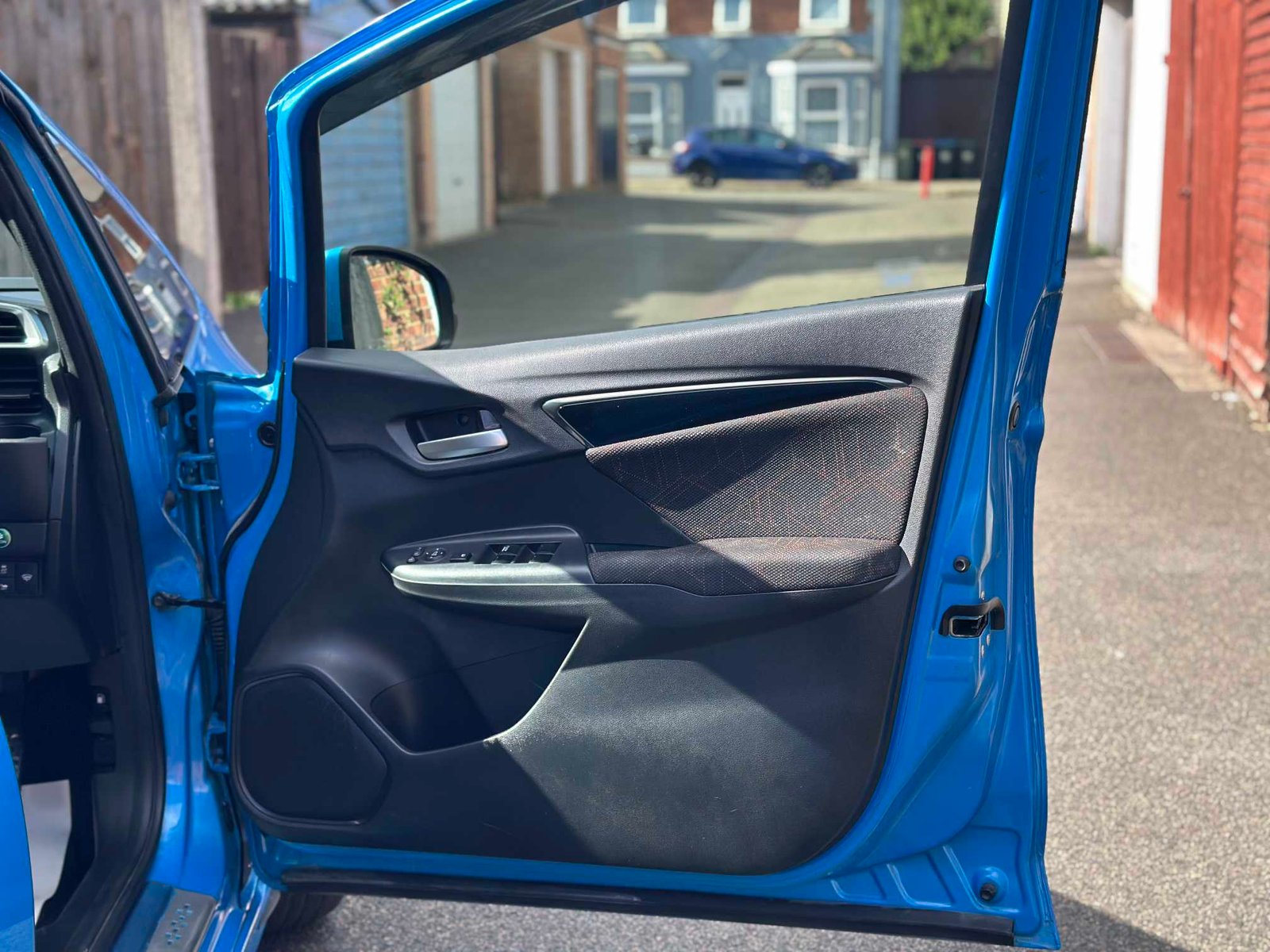 
Honda Fit S Package 2013 Blue full									