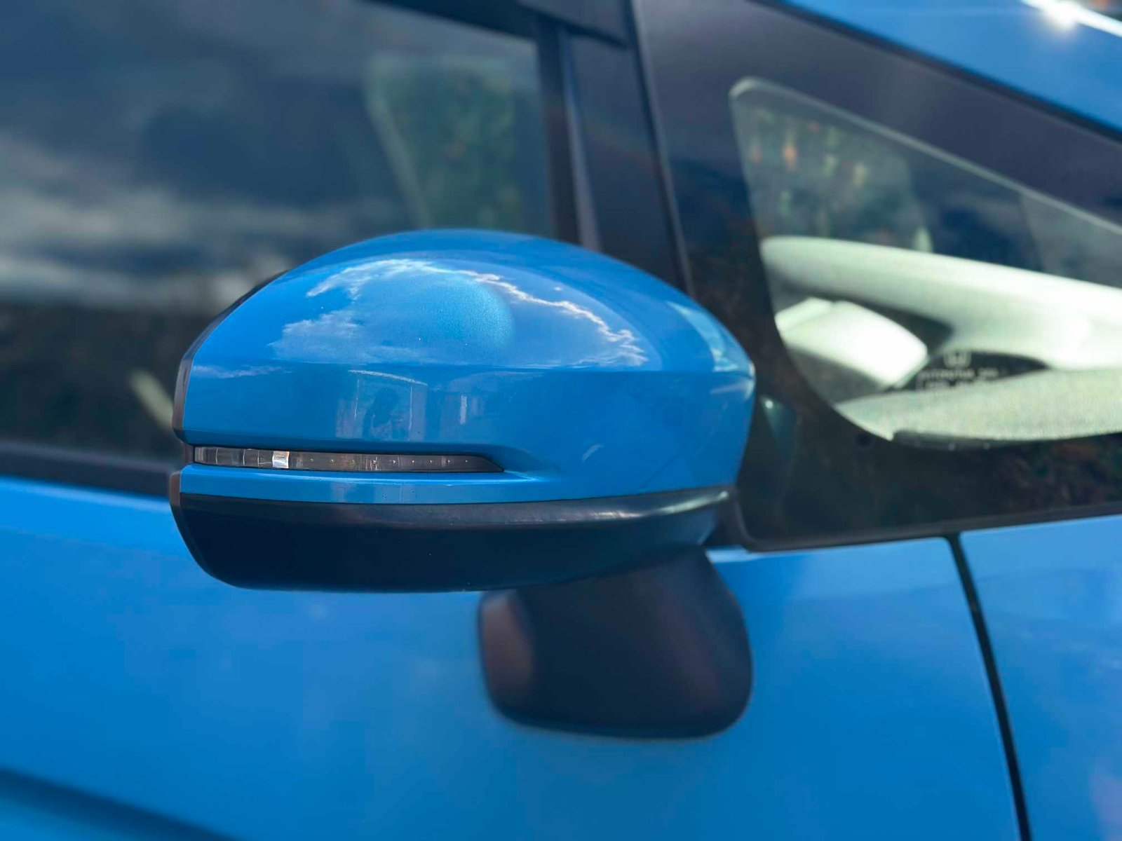 
Honda Fit S Package 2013 Blue full									