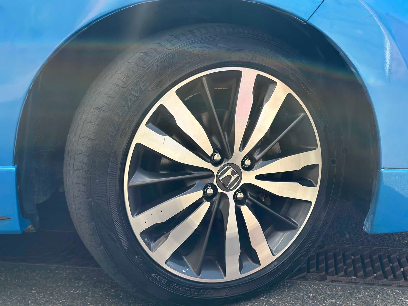 
Honda Fit S Package 2013 Blue full									