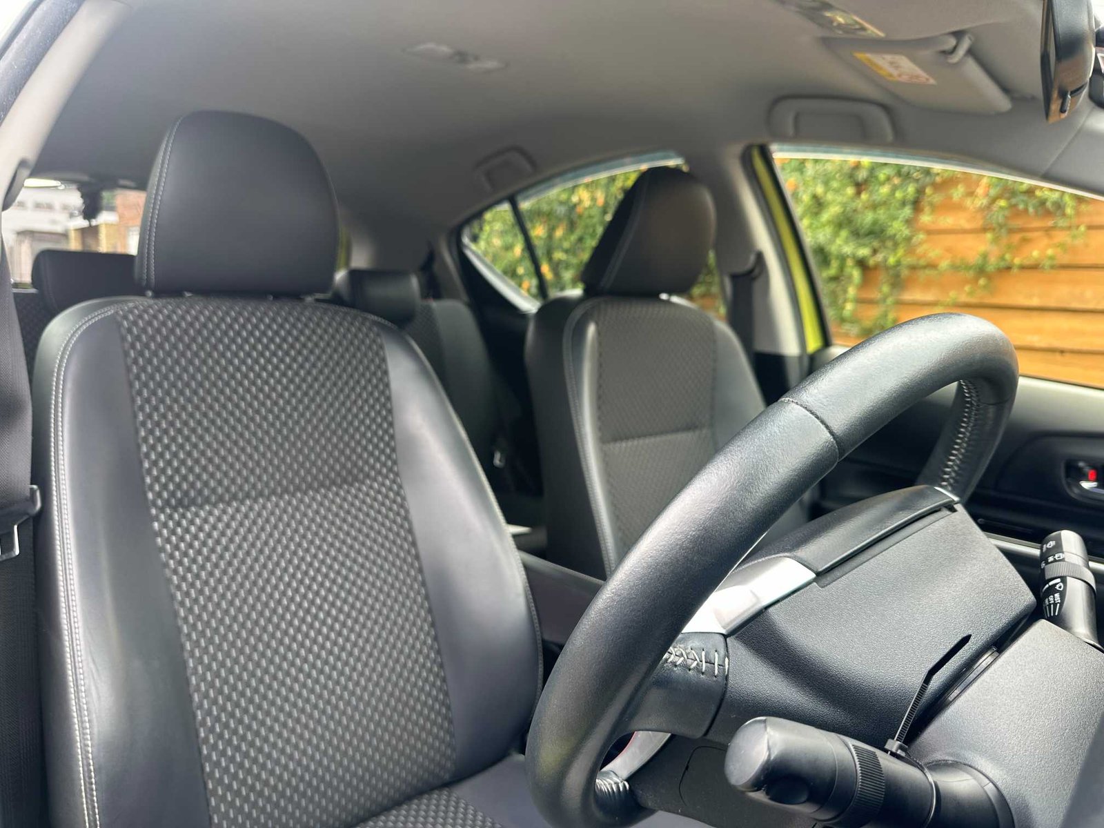 
TOYOTA AQUA X – Urban Package 2015 full									