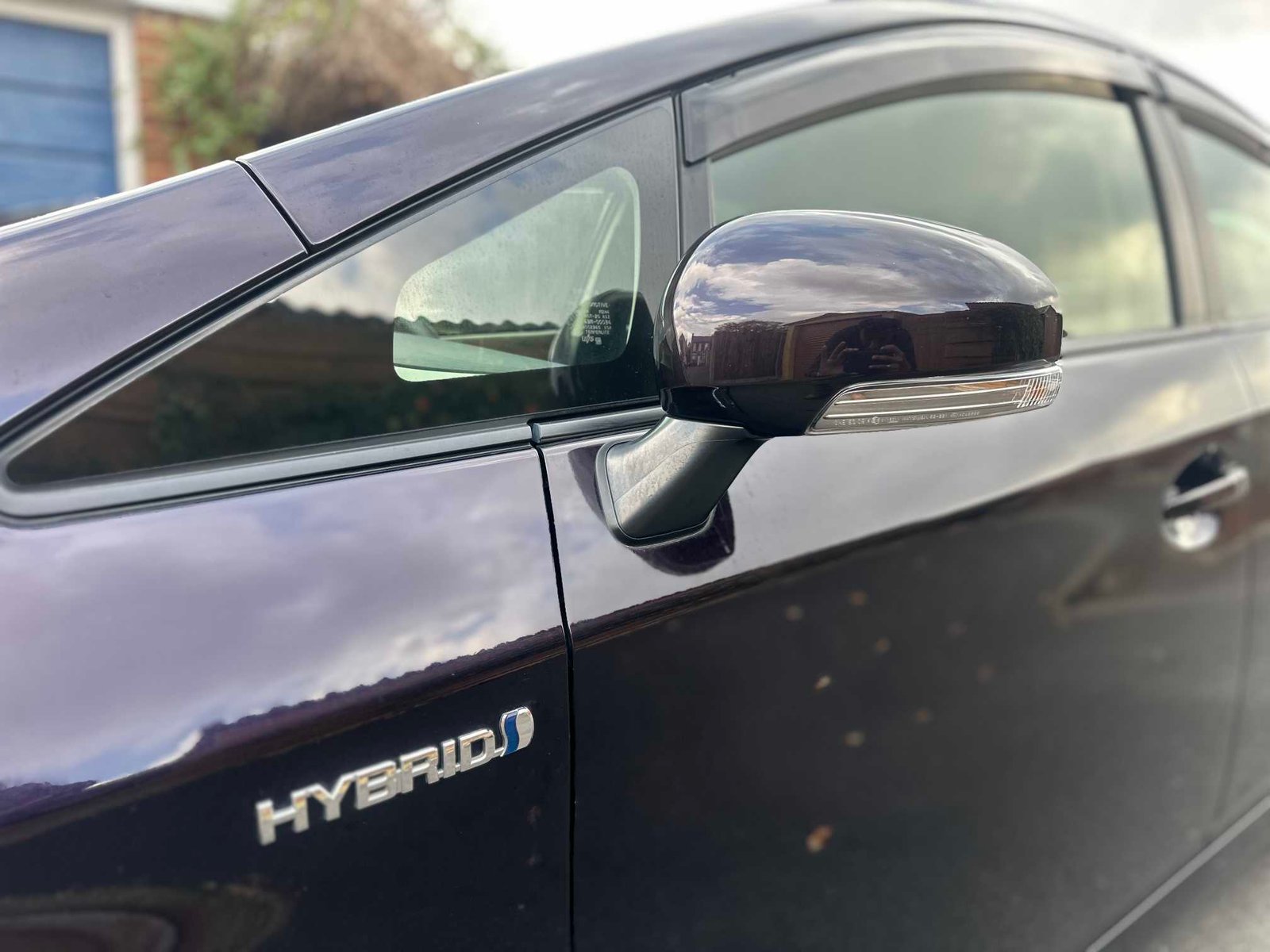 
Toyota Prius 2015 full									