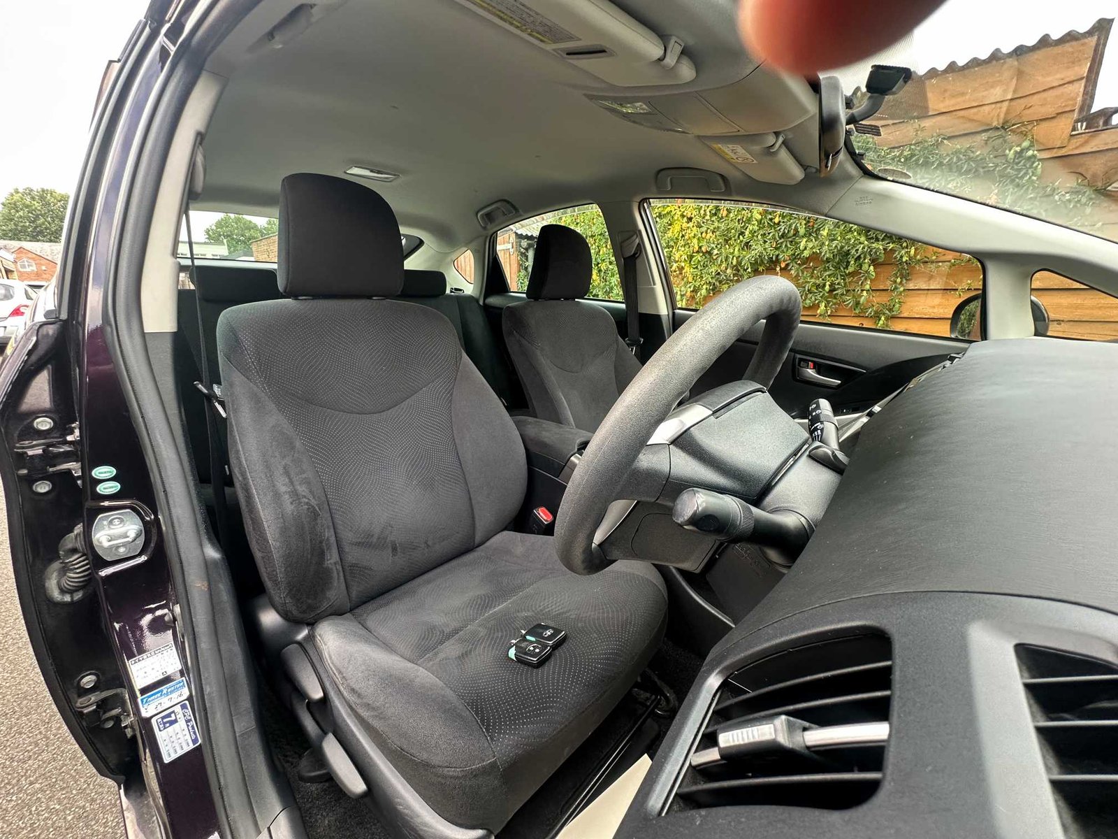 
Toyota Prius 2015 full									