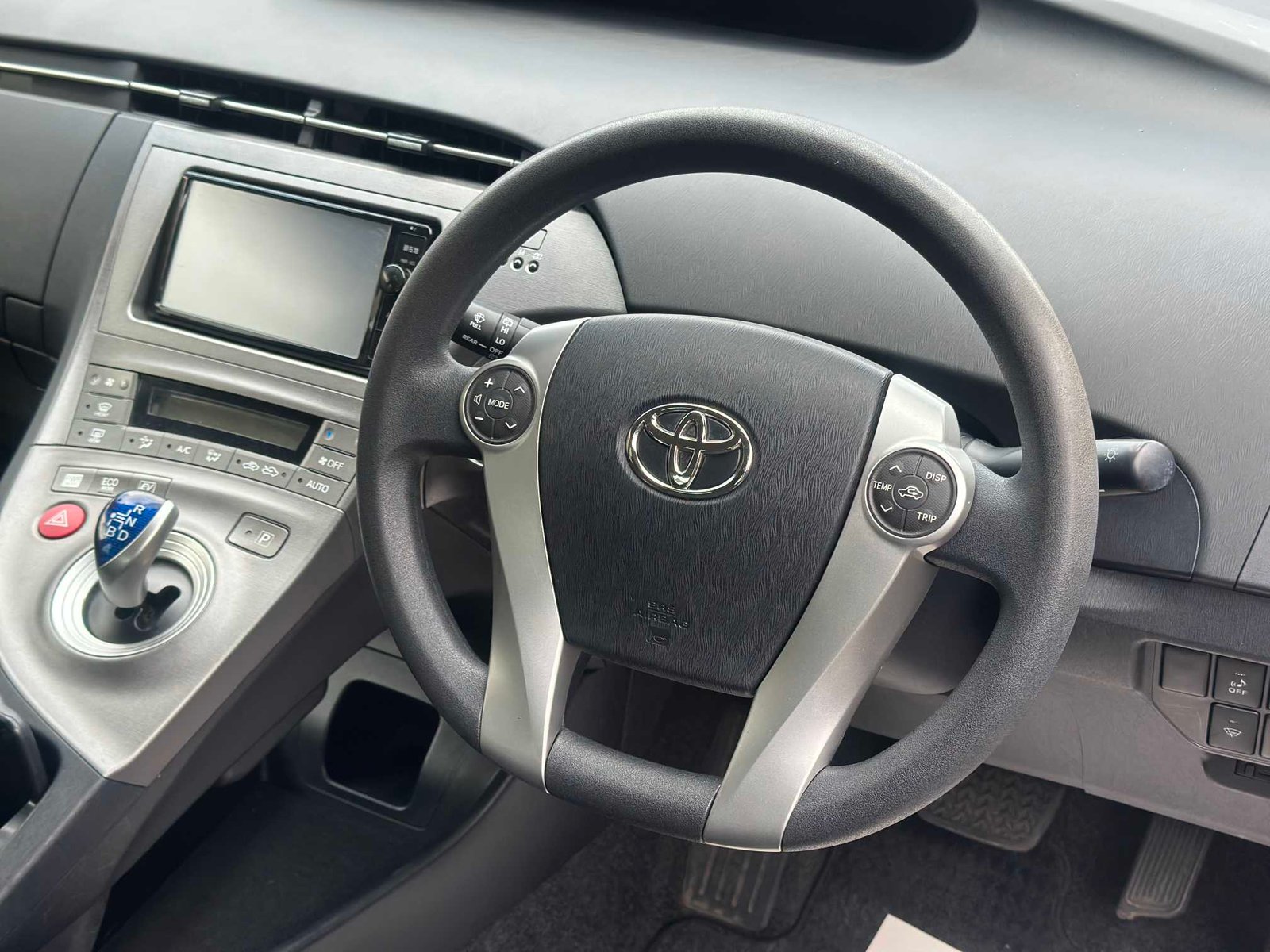 
Toyota Prius 2015 full									