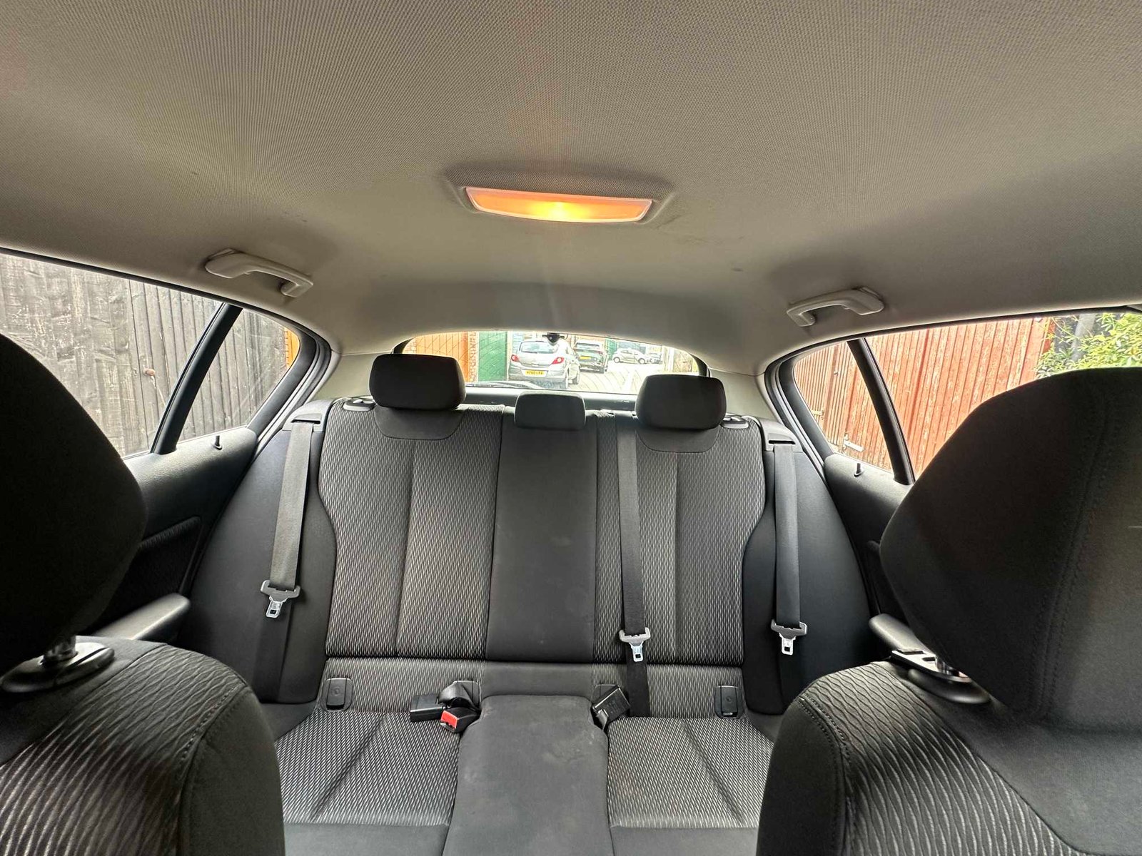 
BMW 1 Series 2012 White full									