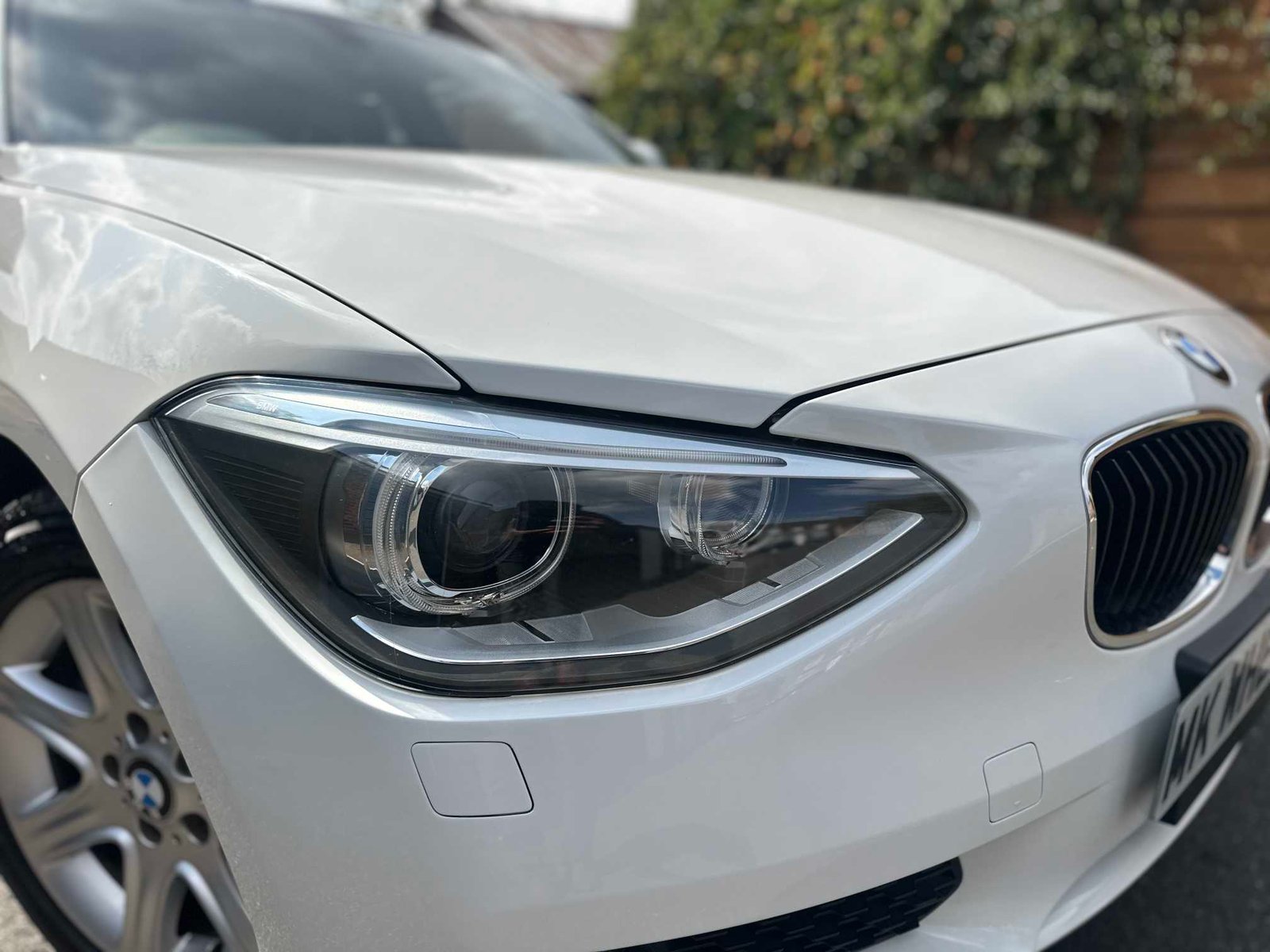 
BMW 1 Series 2012 White full									