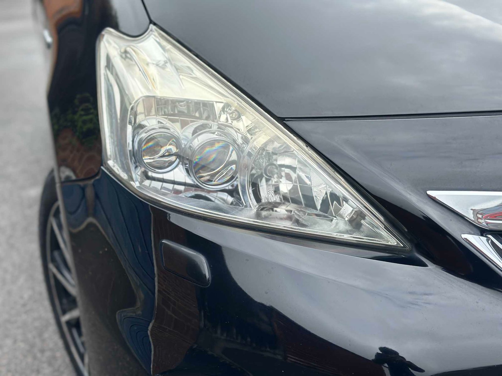 
Toyota Prius Plus 2013 full									