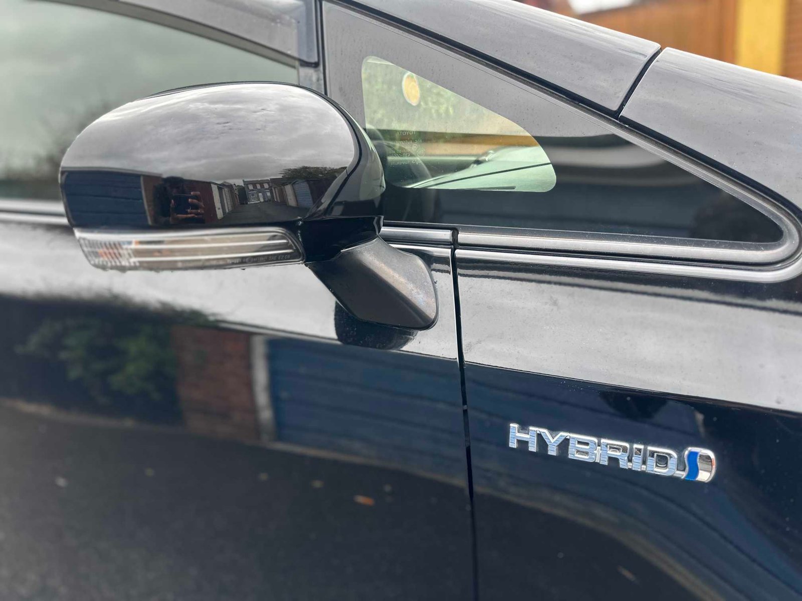 
Toyota Prius Plus 2013 full									
